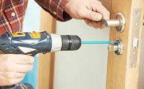 City Locksmith Services Milwaukee, WI 414-909-8866 - 10-Commercial-Lockouts